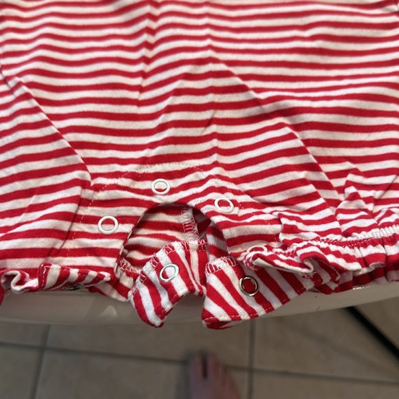 3/$10 romper patriotic 18m - Picture 3 of 4
